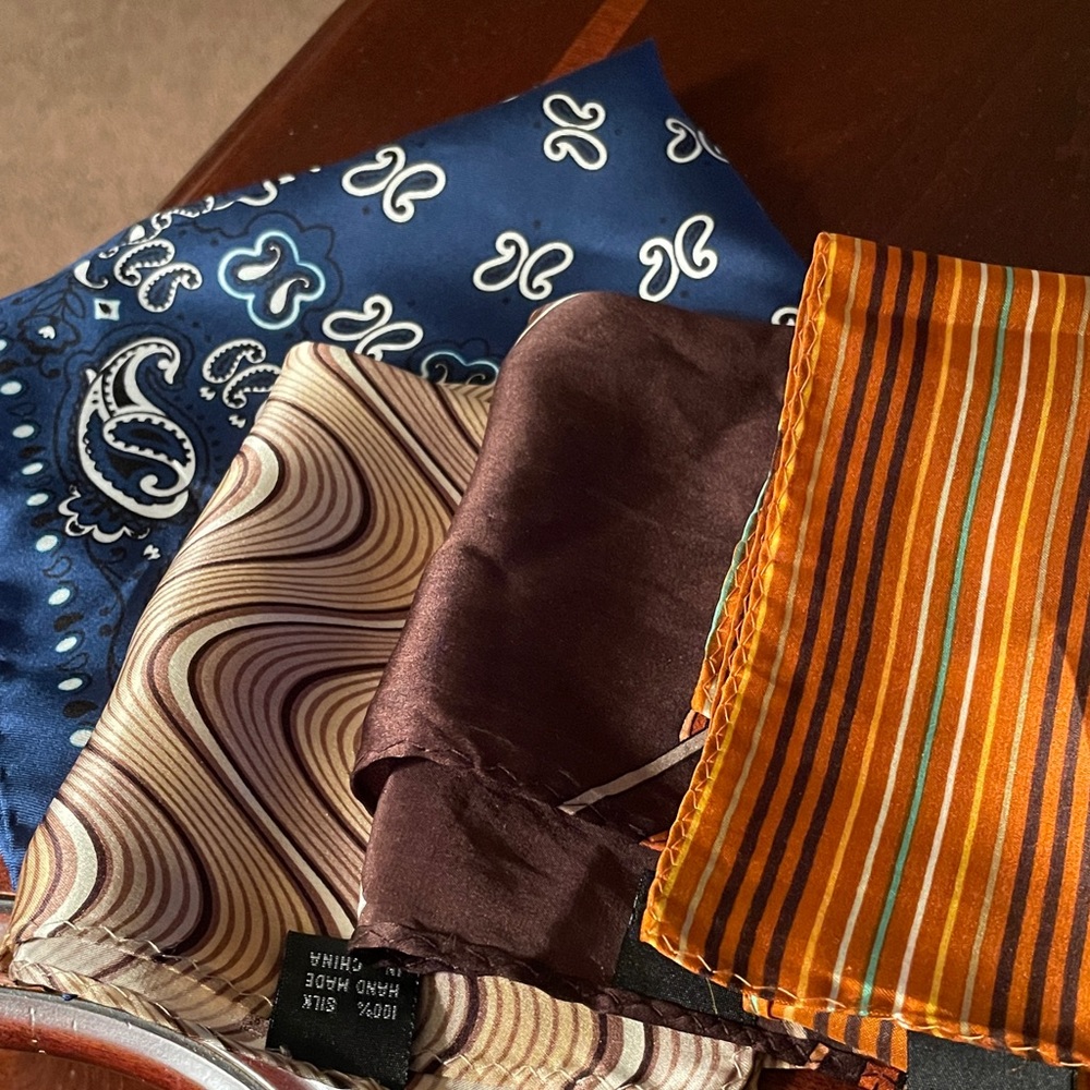 4 Men’s pocket squares